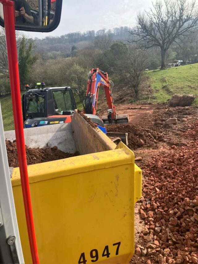 Nice to see our machines are working hard.Kelvin Stuart Spencer Sims thank you for the picture.#simsbuilding